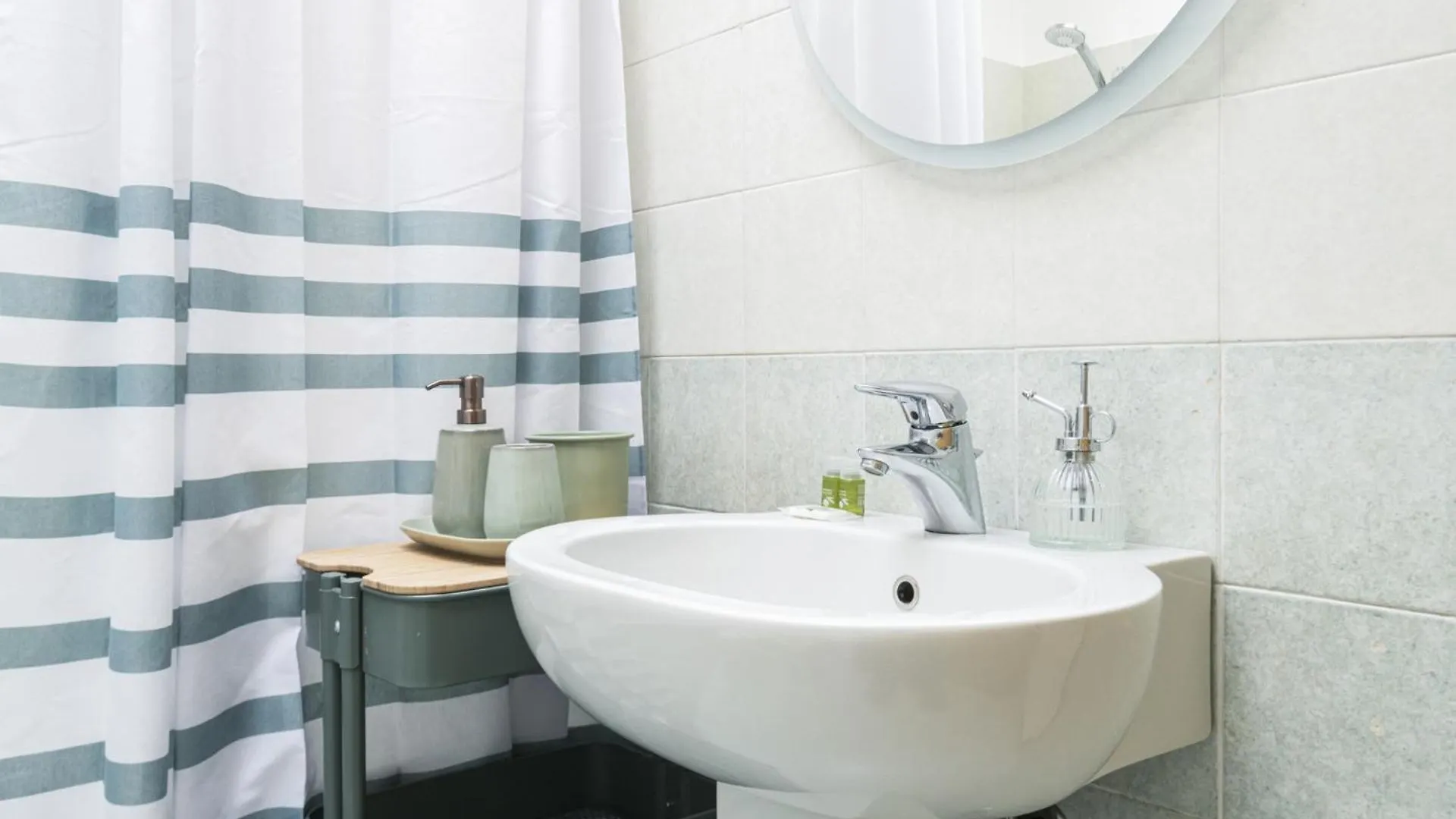 Appartamento Easylife -Accogliente Unita Su Due Livelli A Isola Milano 0*,