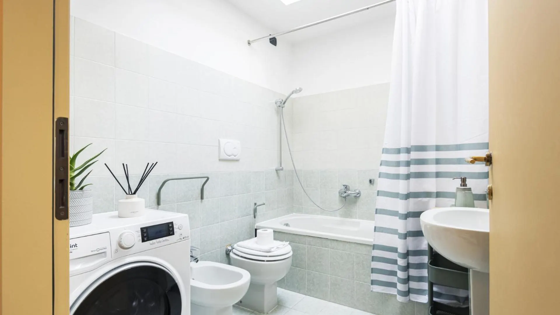 Appartamento Easylife -Accogliente Unita Su Due Livelli A Isola Milano